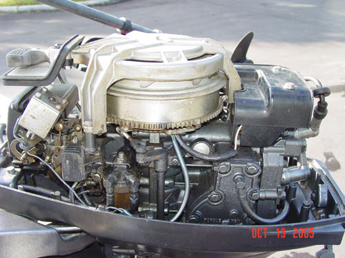 http://www.smalloutboards.com/images/mar9985e/side2.jpg