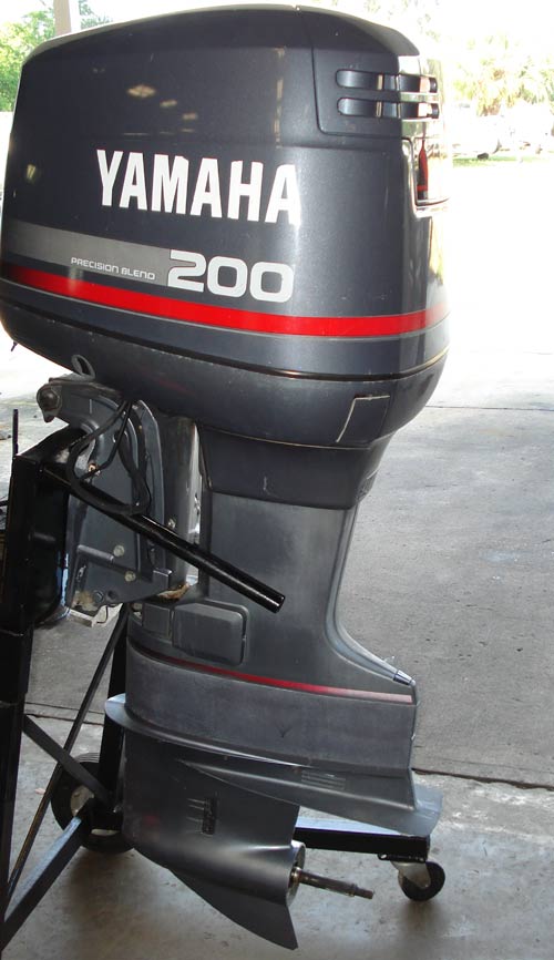 150 hp Yamaha Outboard Boat Motors For Sale. Pair