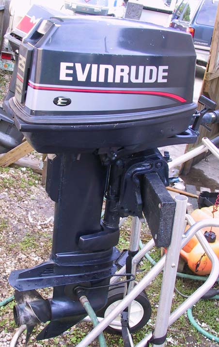 Куплю плм б у. Лодочный мотор Evinrude 9.9. Лодочный мотор Эвинруд 20. Лодочный мотор Эвинруд 25. Лодочный мотор Джонсон 8 л.с.