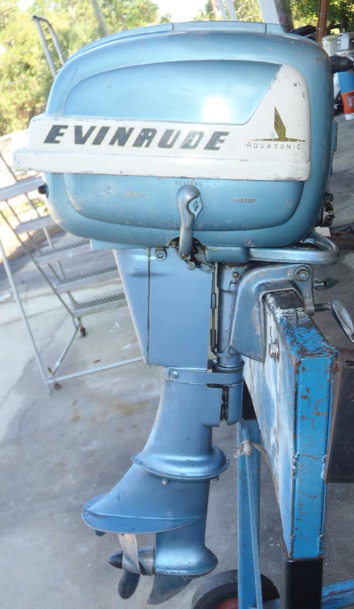 1955 evinrude 7.5 hp aquasonic outboard