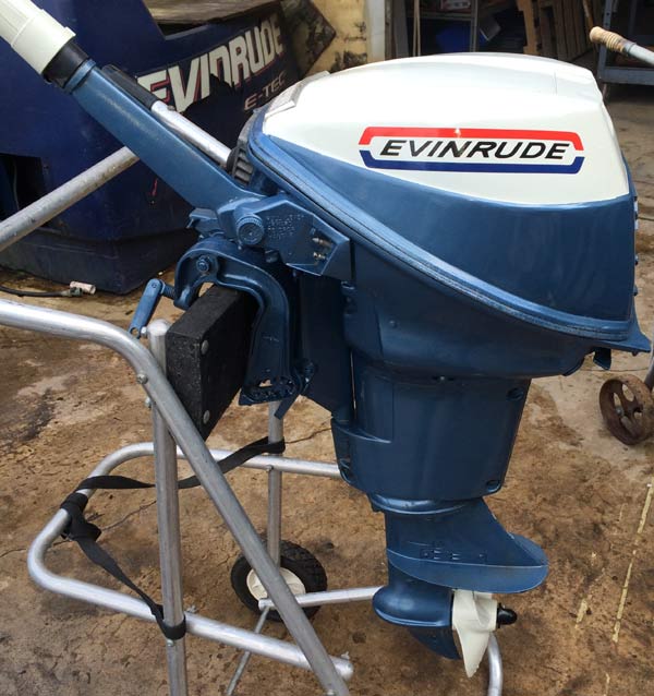 Vintage 1964 EVINRUDE 9.5 HP SPORTWIN OUTBOARD MOTOR Musky Muskellunge Color Ad 