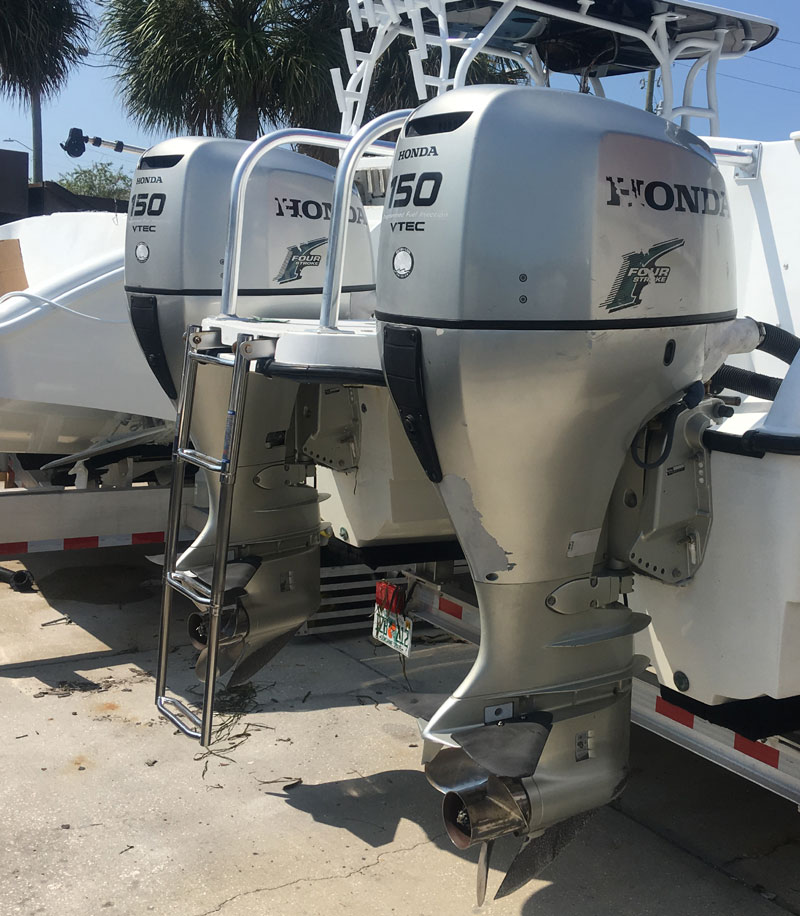 Twin 200 hp Honda Outboard Boat Motors For Sale